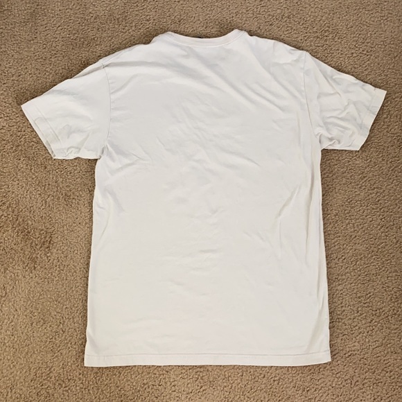 Men’s short sleeve tee in size Large - Picture 2 of 3